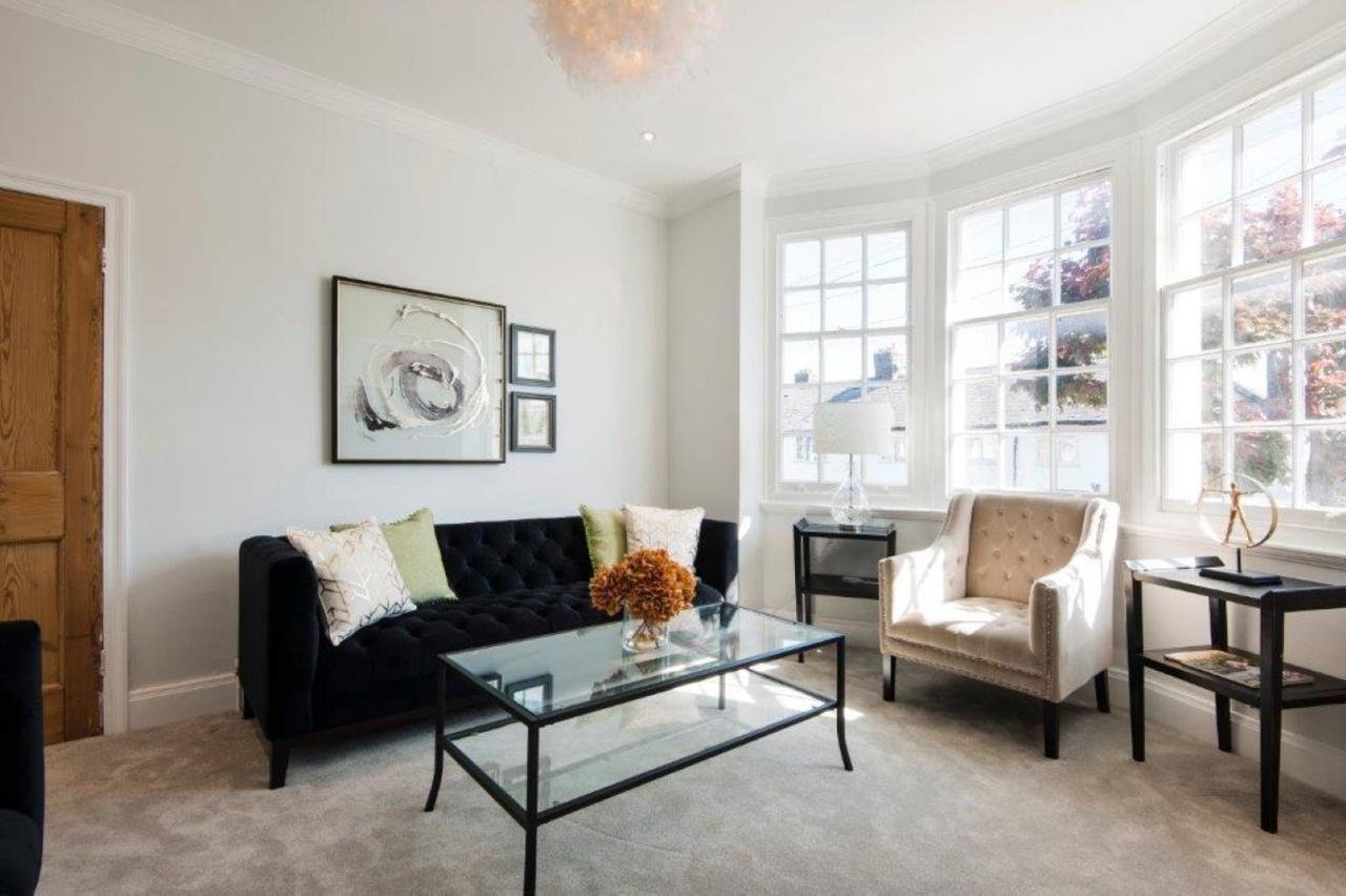 Modern Family Home In London Close To Amenities And Train Eksteriør bilde